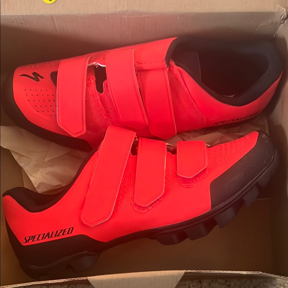 Special sport mountain bike shoes